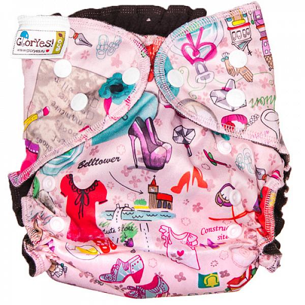 Многоразовый подгузник GlorYes! OPTIMA NEW Модница 3-18 кг + два вкладыша Многоразовый подгузник GlorYes! OPTIMA NEW Модница 3-18 кг + два вкладышаМногоразовые подгузники<br><p><strong>Кто выбирает:&nbsp;</strong>родители, которым нужны натуральные, сухие и красивые подгузники на все случаи.</p><br><br><p>Многоразовый угольно-бамбуковый подгузник Optima &ndash; <strong>оптимальный многоразовый подгузник GlorYes!</strong> с сухим и натуральным внутренним слоем, яркими принтами, надежной защитой от протеканий и удобной выкройкой с мягкими резинками. Подгузники Optima&nbsp;- самый популярный выбор среди мам.</p><br><br><p><strong>Надёжная защита от протекания:</strong> дышащий водонепроницаемый верхний слой<br /><br><strong>Сухость для малыша:</strong> натуральный внутренний слой из угольного бамбука остается сухим, восстанавливает кожу заживляет ранки<br /><br><strong>Вкладыши: </strong>два вкладыша в комплекте<br /><br><strong>Мягкие резинки </strong>вокруг ножек и по талии:<strong> </strong>новый дизайн для максимально комфортного прилегания<br /><br><strong>Экономия:</strong> идеальное соотношение свойств и цены<br /><br><strong>Когда использовать:</strong> днём, на дневной и ночной&nbsp;сон, на прогулку, для плавания (без использования вкладыша)<br /><br><strong>Кому: </strong>для малышей от 3 до 18&nbsp;кг, с рождения до 4&nbsp;лет<br /><br><strong>Время использования:</strong>&nbsp;2-3&nbsp;часа</p><br><br><p>Чем этот подгузник отличается от других типов? Прочитайте сравнение <a href=/diaperss target=_blank>здесь</a>.</p><br><br><p><strong>Как ухаживать? </strong></p><br><br><p>1) постирайте перед использованием. Максимальная впитываемость приобретается после 3-4 стирок<br /><br>2) вынимайте вкладыши из подгузника перед стиркой&nbsp;<br /><br>3) стирать при температуре не выше 40&deg;С<br /><br>4) стирать со средством без содержания мыла в составе<br /><br>5) обязательно застирывайте подгузник сразу после использования (после покака с жидким мылом, после пописа просто в теплой воде), чтобы не появился запах. После постирайте в машине или на руках со средством для стирки в любое время&nbsp;<br /><br>6) рекомендуется добавлять при стирке любое отбеливающее средство без хлора<br /><br>7) можно отжимать в машине при максимальных оборотах<br /><br>8) не гладить<br /><br>9) не сушить подгузник на батарее (вкладыш можно)</p><br><br><p><strong>Состав:</strong>&nbsp;подгузник:&nbsp;60% бамбуковое волокно, 40% полиэстер; вкладыши: 100% полиэстер</p><br><br><p>Скачайте полную&nbsp;инструкцию&nbsp;по использованию продукции GlorYes! <a href=/download/Instruction GlorYes.pdf target=_blank>здесь</a> и прочитайте ответы на&nbsp;частые вопросы <a href=/index.php?route=pavblog/category&amp;id=27 target=_blank>здесь</a>.</p><br>