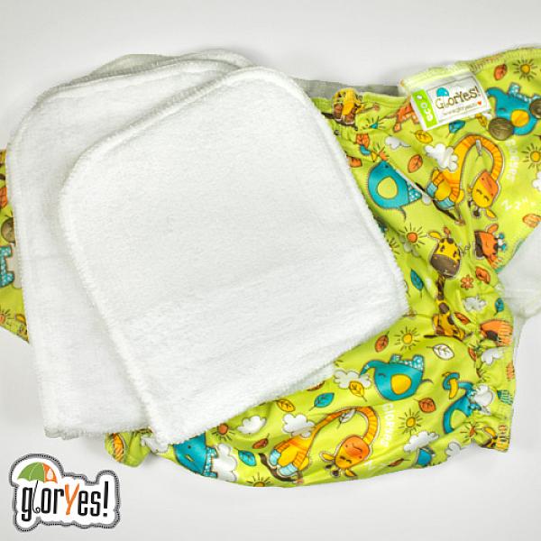 Многоразовый подгузник GlorYes! CLASSIC+ Жирафы 3-18 кг + два вкладыша от GlorYes! Многоразовый подгузник GlorYes! CLASSIC+ Жирафы 3-18 кг + два вкладыша от GlorYes!